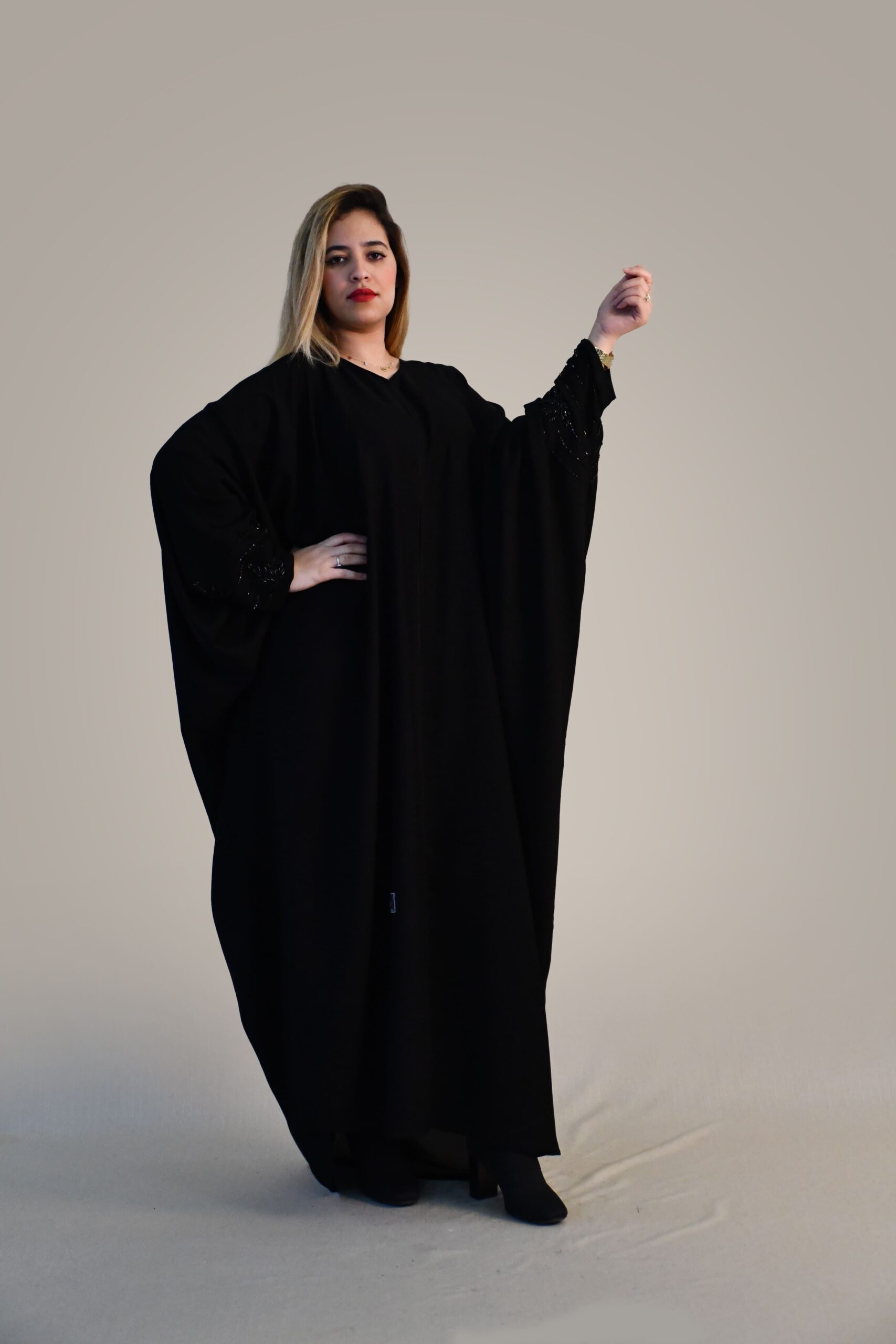 2-1255 عبايه شيهانه سبشل