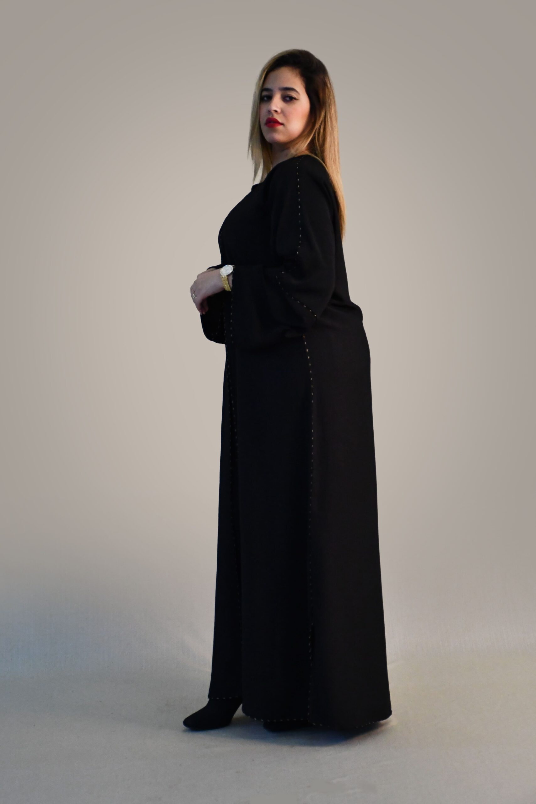 02 2-1221 عبايه شيهانه سبشل