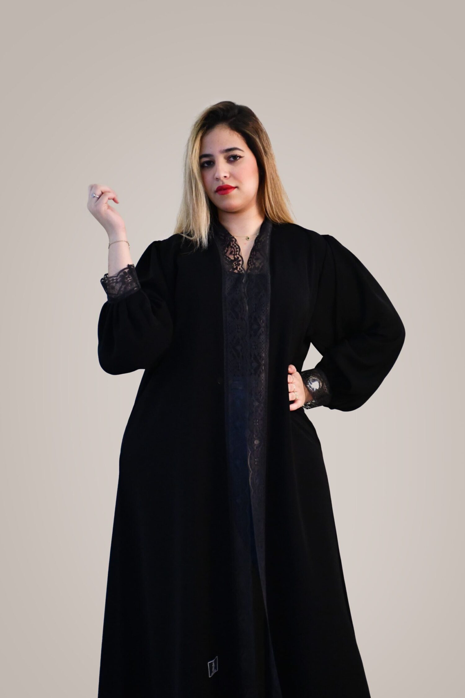 02 1-1236 عبايه شيهانه سبشل