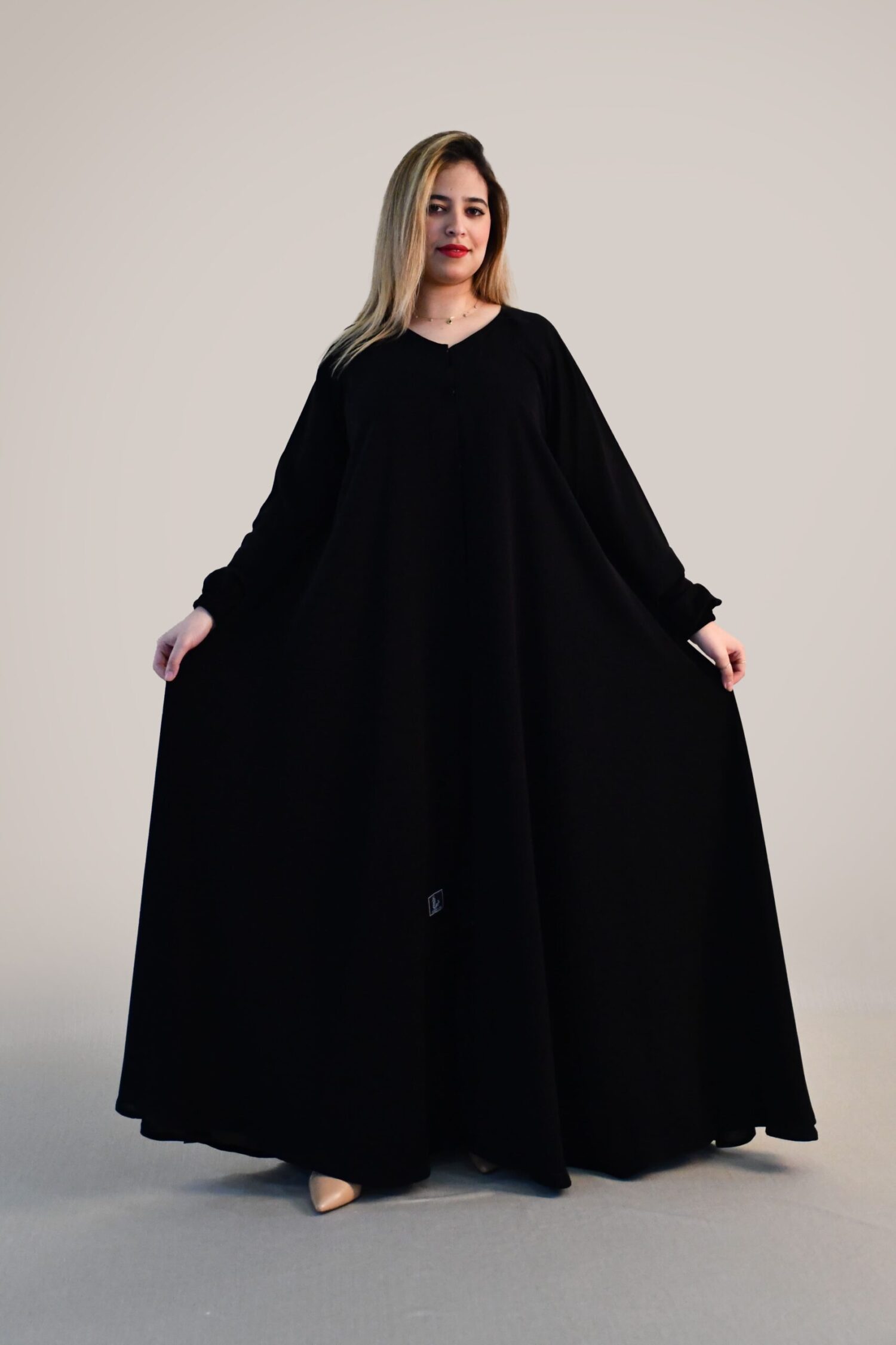 02 1-1237 عبايه شيهانه سبشل