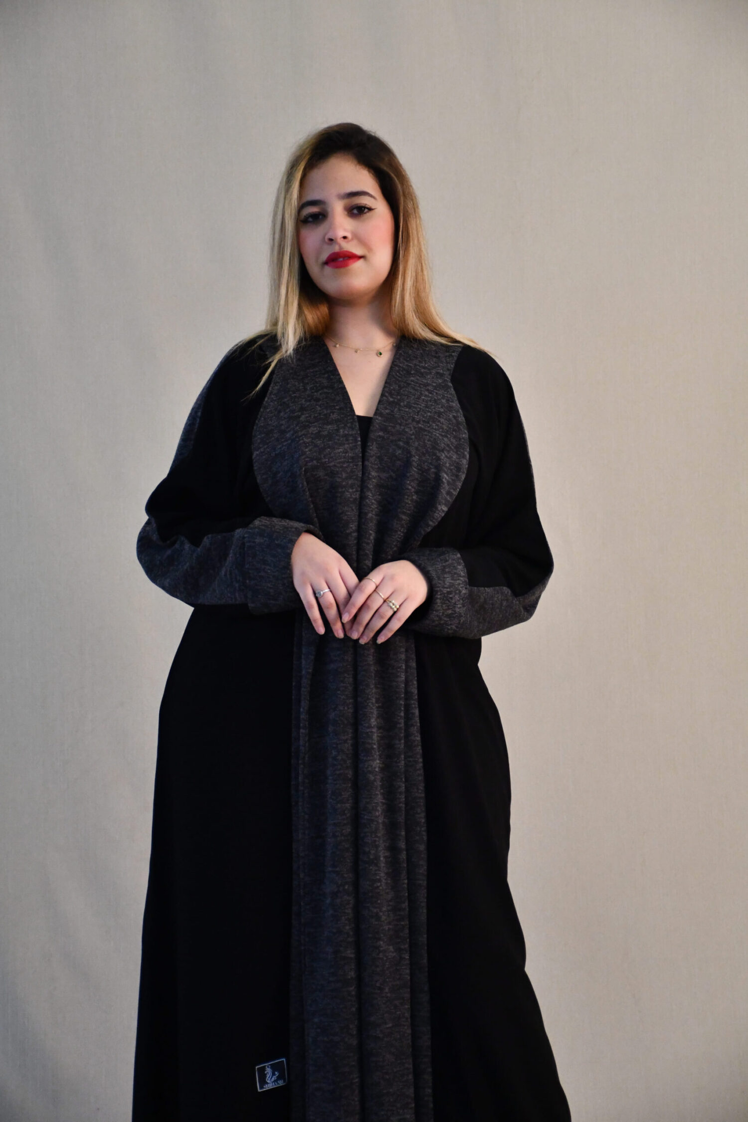 03 1-1247 عبايه شيهانه سبشل