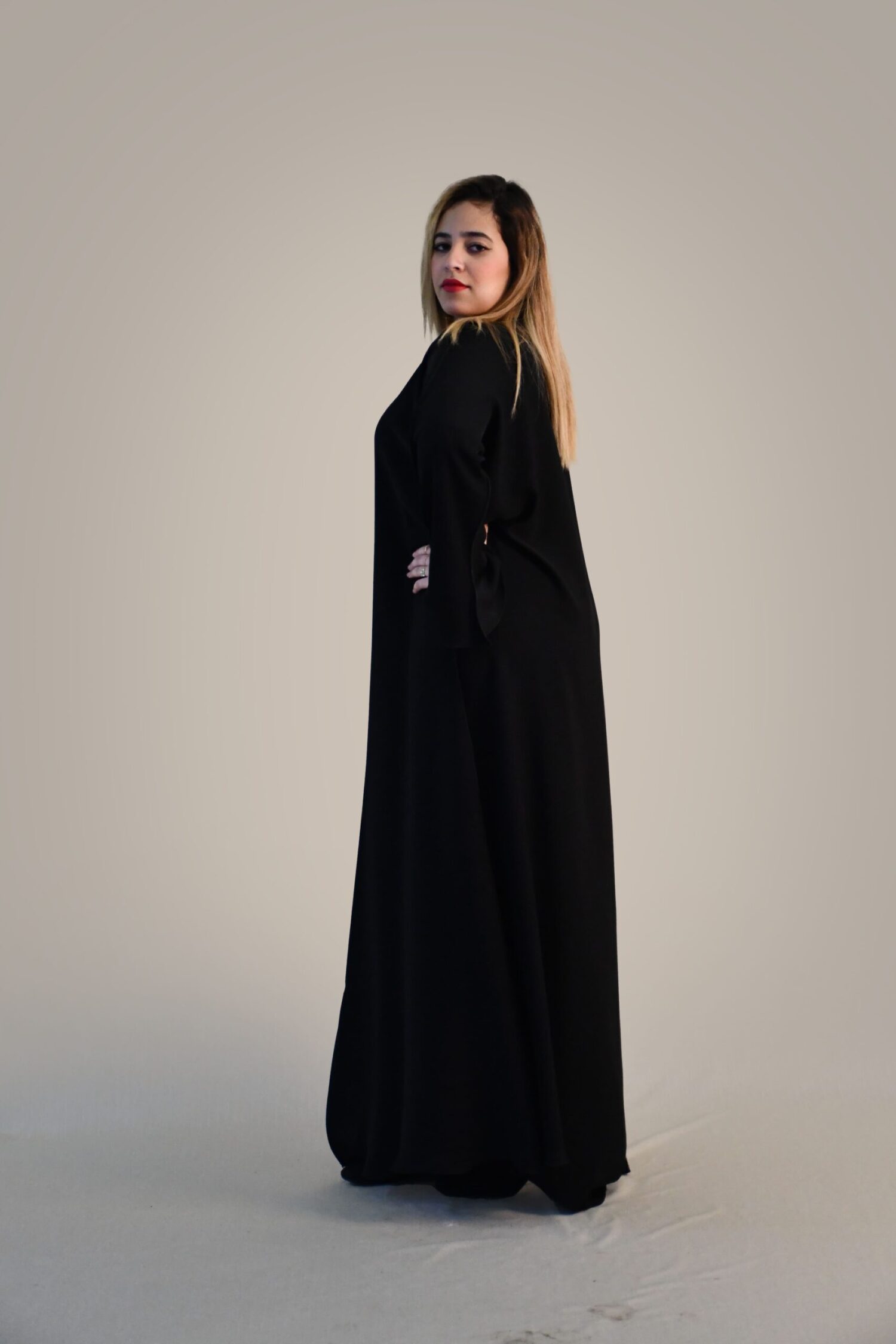 03 1-1251 عبايه شيهانه سبشل