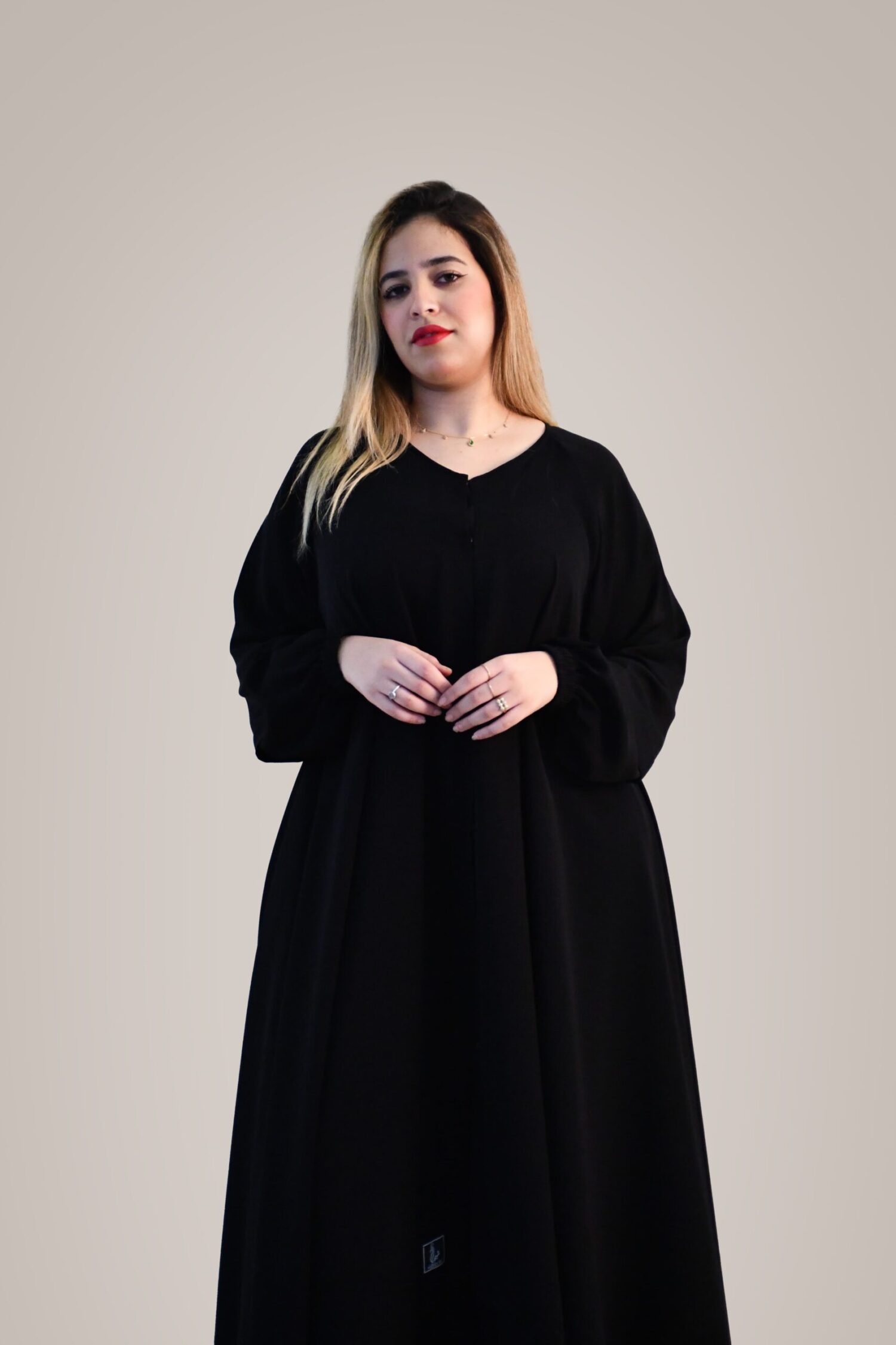 03 1-1237 عبايه شيهانه سبشل