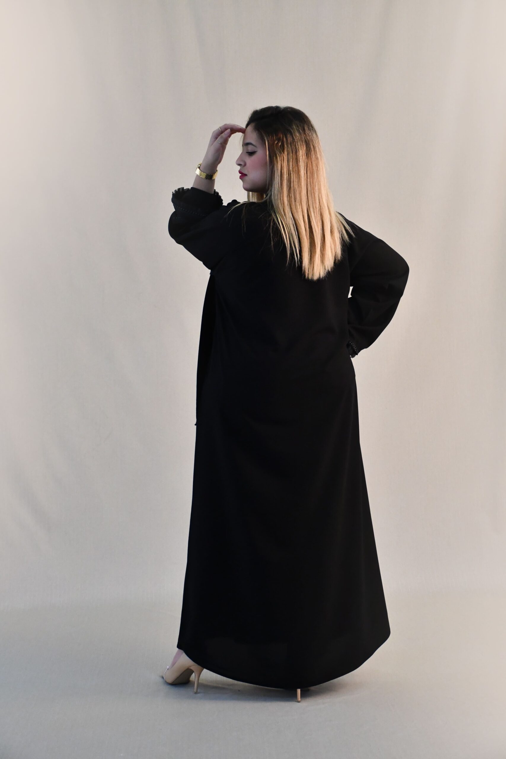 04 2-1244 عبايه شيهانه سبشل