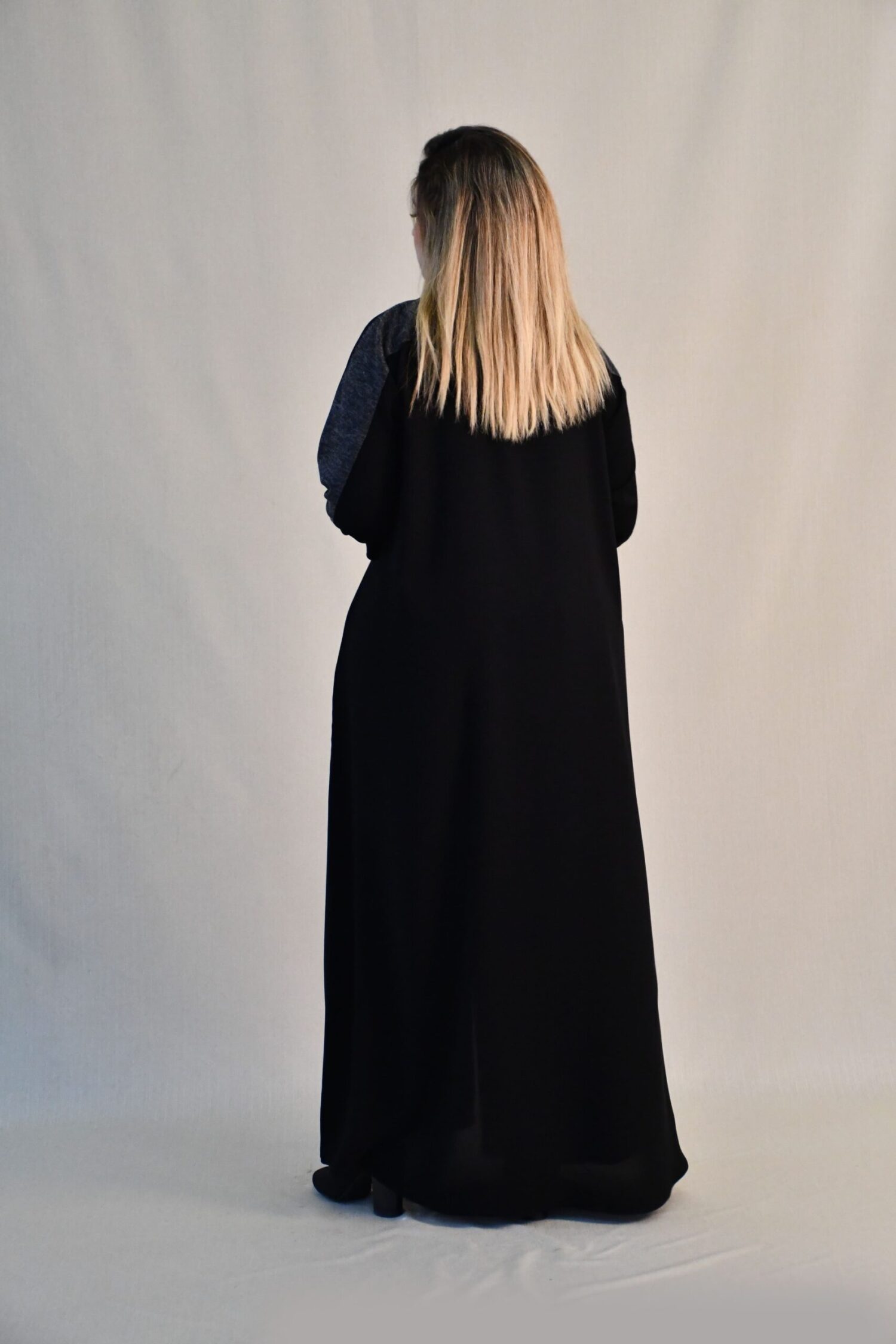 04 1-1247 عبايه شيهانه سبشل