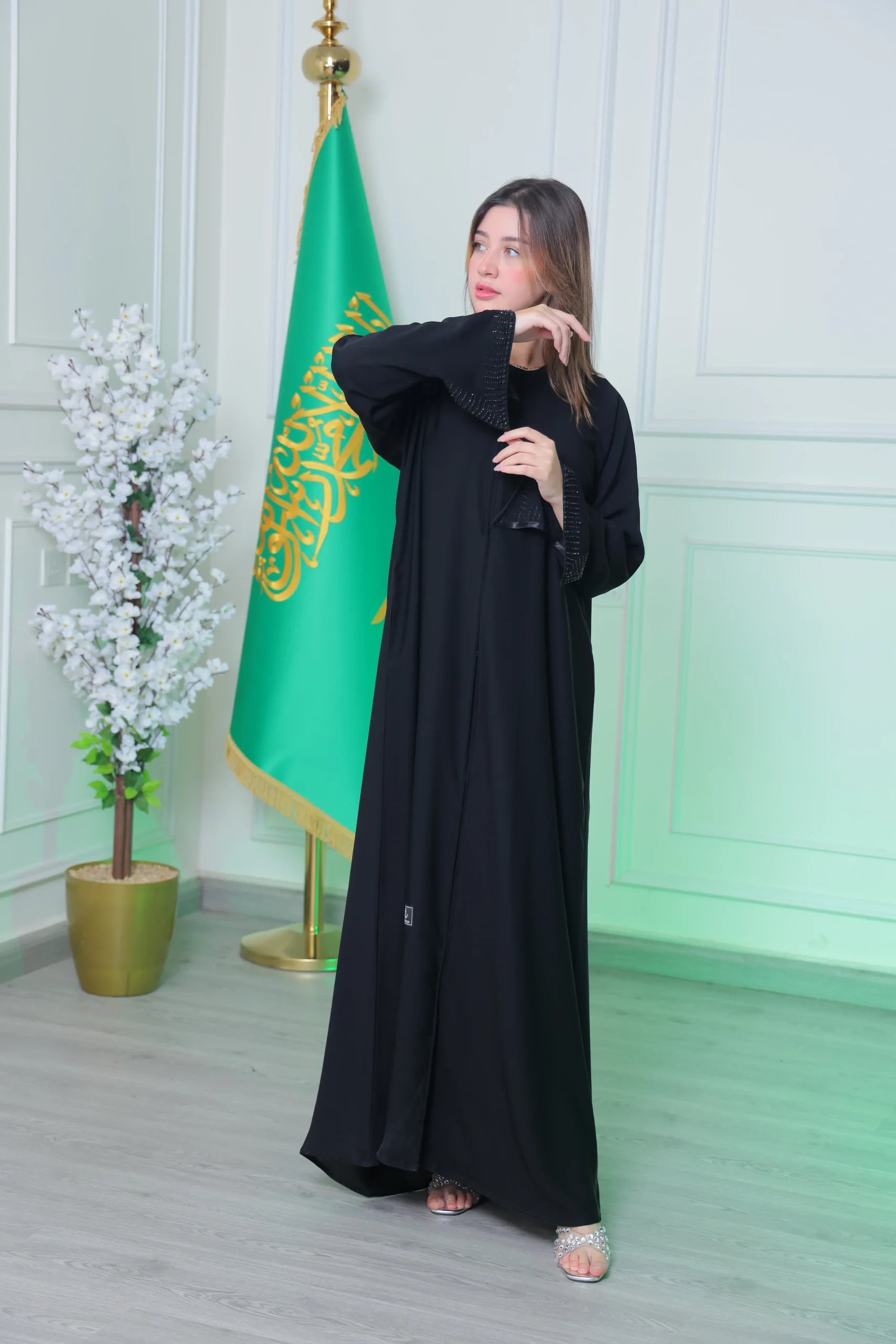 2-120013 عبايه شيهانه سبشل