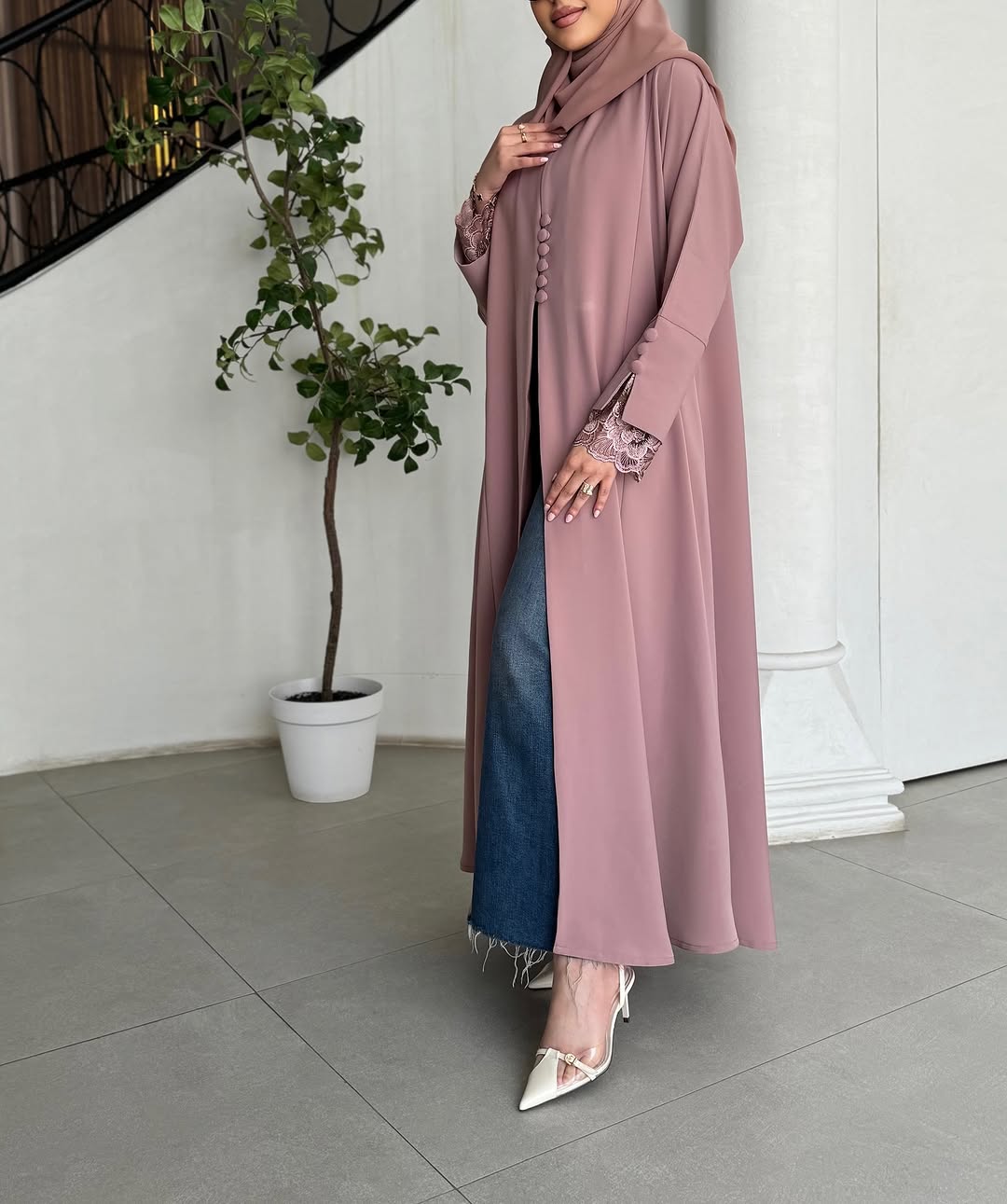 Abaya with Shelah_Abaya Code_ E35__���خامة العباية كريب أندونيسي فاخر، ناعم ومريح جداً، يعطيك فخ_5 5-120046عباية شيهانة سبيشل