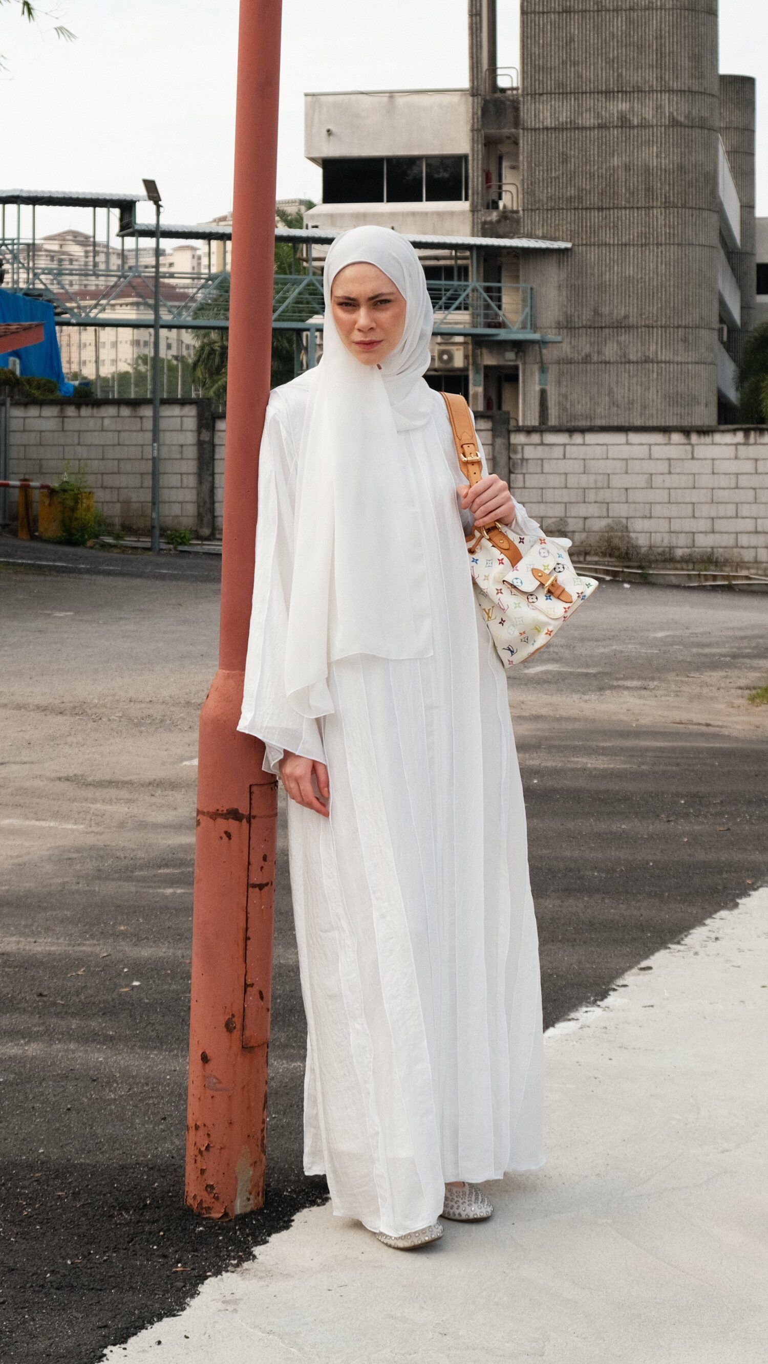 Nizwa_White_1_ab9ecfce-6b9e-4d86-93f4-e13e897b896e 5-120036 عباية شيهانة سبيشل